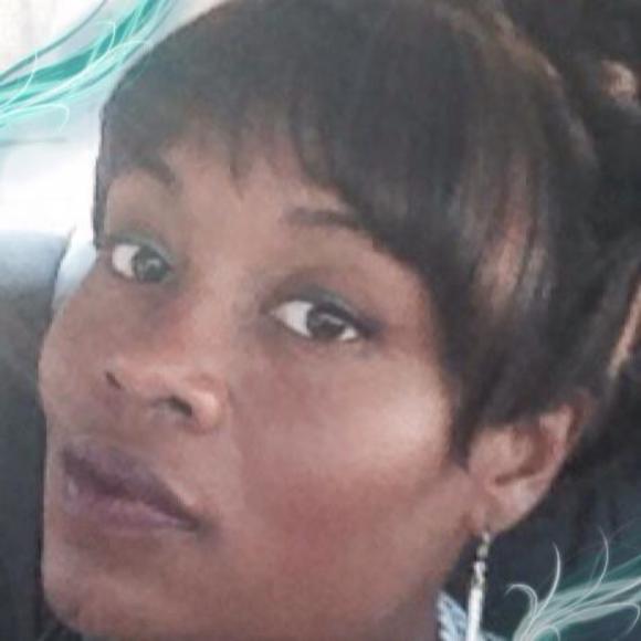 Meet your Posher, Tiffany - Picture 1 of 1